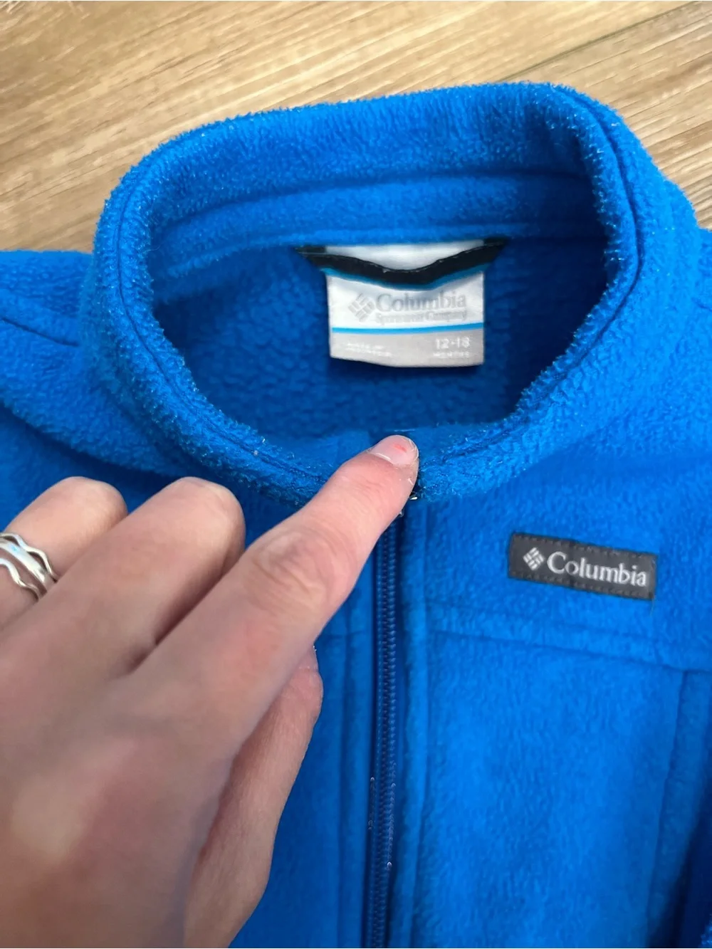 Columbia lightweight fleece